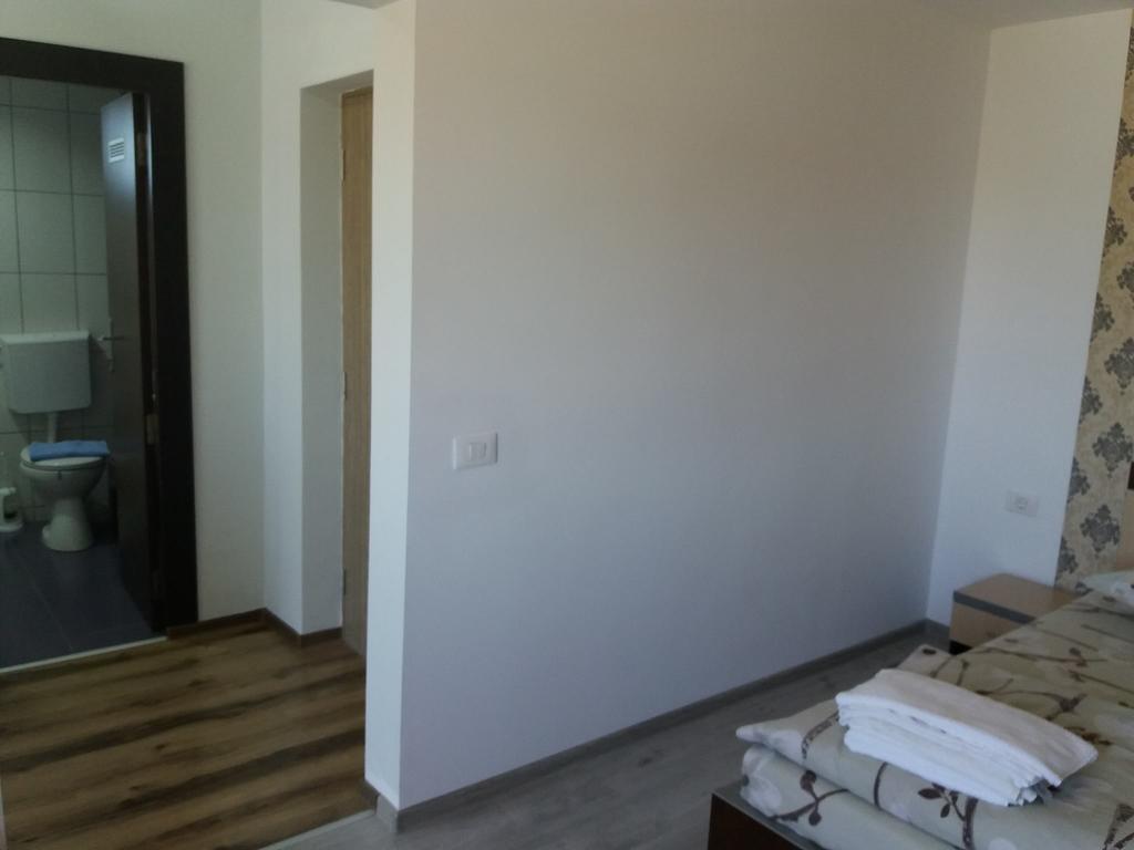Отель Casa Alba Нэводари Номер фото